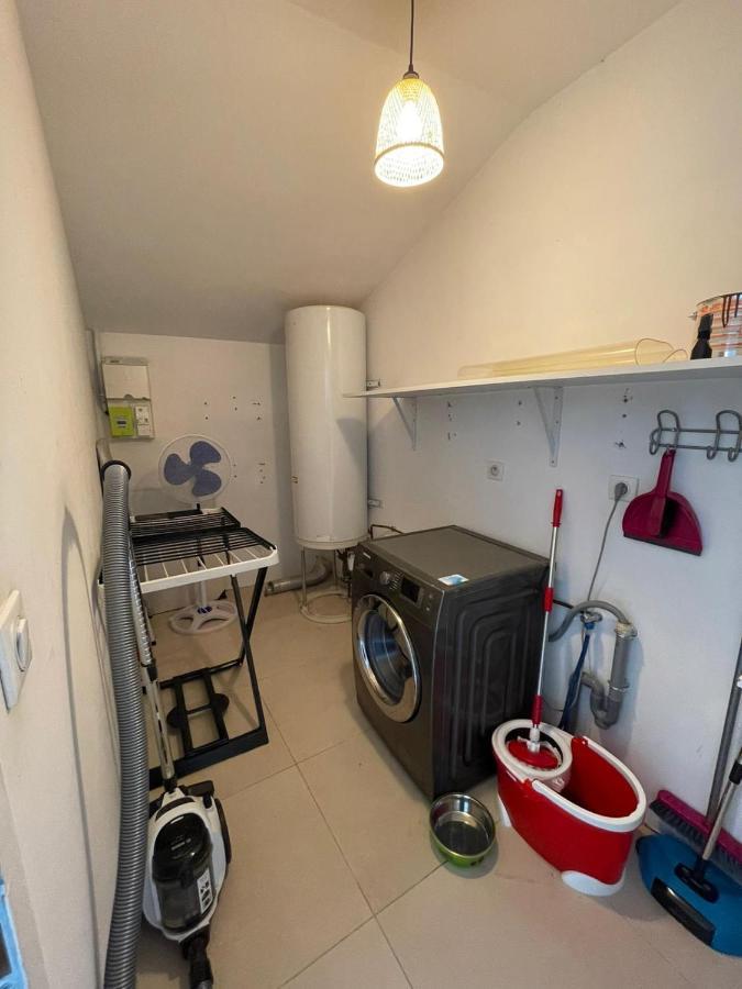 Superbe Appartement Avec 2 Chambres - 9 Personnes - Parking Prive Tournon-sur-Rhone Buitenkant foto